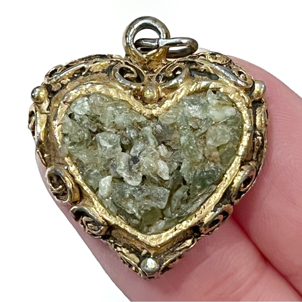 Vintage Crushed Jade Jadite Gemstone Heart Necklace Pendant with Gold Tone Base